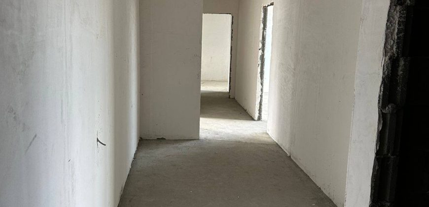 იყიდება 3 ოთახიანი ბინა ქ. გორის ცენტრში