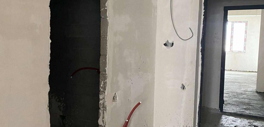 იყიდება 2 ოთახიანი ბინა გორში, ჭალის დასახლებაში