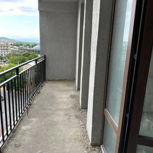 იყიდება 3 ოთახიანი ბინა ქ. გორის ცენტრში