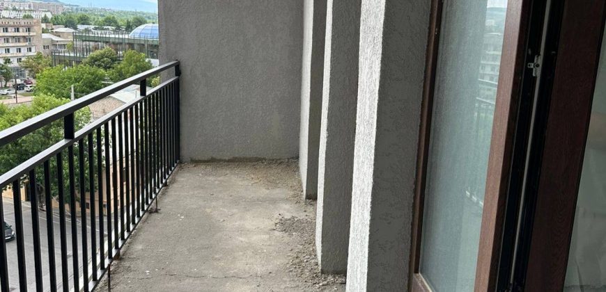 იყიდება 3 ოთახიანი ბინა ქ. გორის ცენტრში