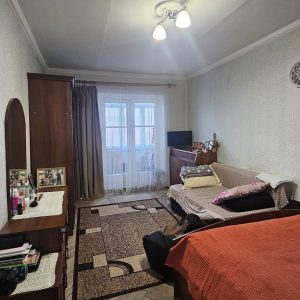 იყიდება 1 ოთახიანი ბინა გორში, კომბინატის დასახლებაში