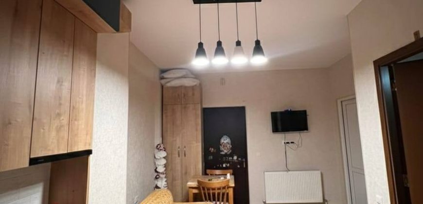 იყიდება 2 ოთახიანი ბინა გორში, კომბინატის დასახლებაში