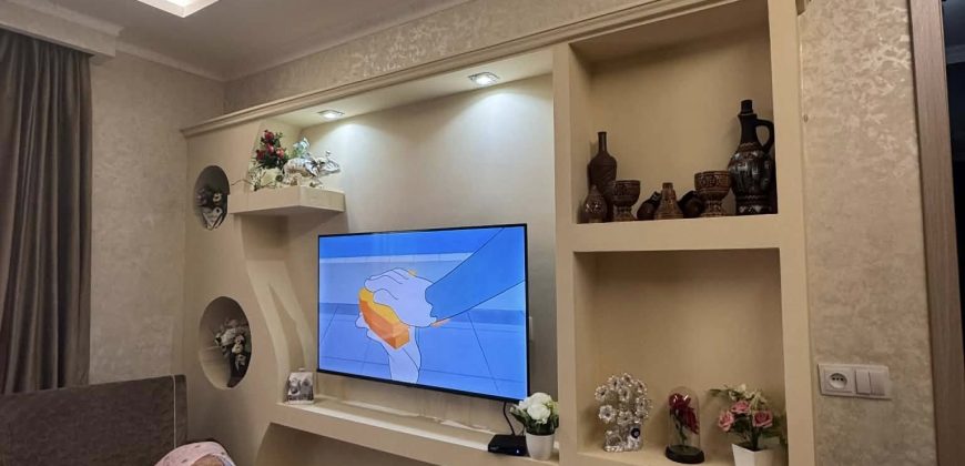 იყიდება 2 ოთახნახევიანი ბინა გორში, კომბინატის დასახლებაში