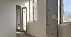 იყიდება 4 ოთახიანი ბინა გორში, ჭალის დასახლებაში