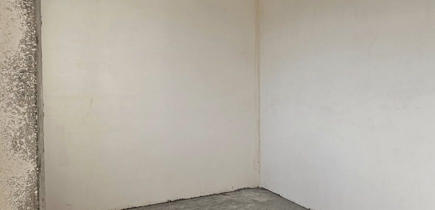 იყიდება 4 ოთახიანი ბინა გორში, ჭალის დასახლებაში