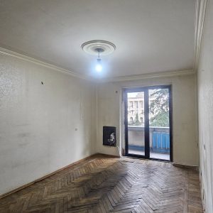 ქირავდება 1 ოთახიანი ბინა გორში, სტალინის გამზირზე