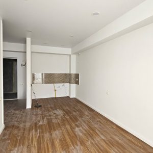 იყიდება 2 ოთახიანი ბინა გორში, ჭალის დასახლებაში