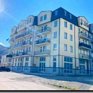 იყიდება 2 ოთახიანი ბინა გორში, კომბინატის დასახლებაში