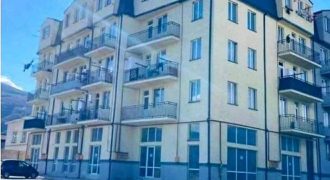 იყიდება 2 ოთახიანი ბინა გორში, კომბინატის დასახლებაში