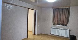 იყიდება 5 ოთახიანი ბინა კომერცოული ფართით გორში, კომბინატის დასახლებაში