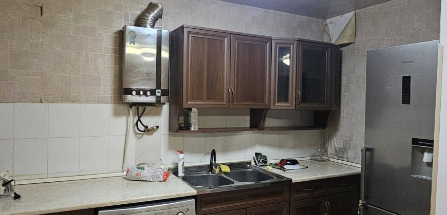 იყიდება 5 ოთახიანი ბინა კომერცოული ფართით გორში, კომბინატის დასახლებაში