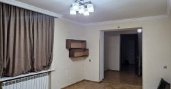 იყიდება 5 ოთახიანი ბინა კომერცოული ფართით გორში, კომბინატის დასახლებაში