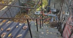 იყიდება 2 სართულიანი სახლი გორში, წმინდა წყლის დასახლებაში