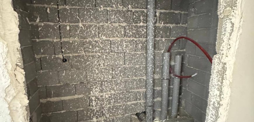 იყიდება 4 ოთახიანი ბინა გორში, ჭალის დასახლებაში