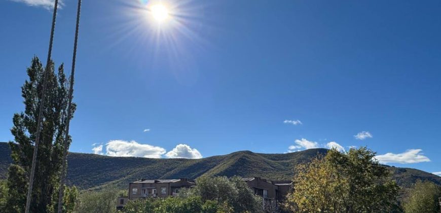 იყიდება 4 ოთახიანი ბინა გორში, ჭალის დასახლებაში