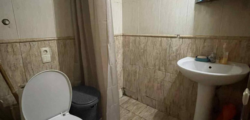 იყიდება 2 ოთახიანი ბინა გორში, კომბინატის დასახლებაში