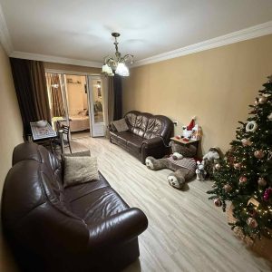 იყიდება 2 ოთახიანი ბინა გორში, კომბინატის დასახლებაში