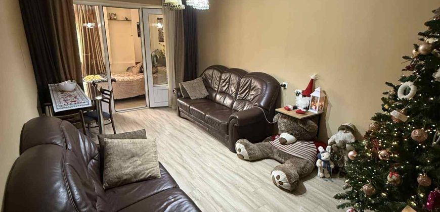 იყიდება 2 ოთახიანი ბინა გორში, კომბინატის დასახლებაში