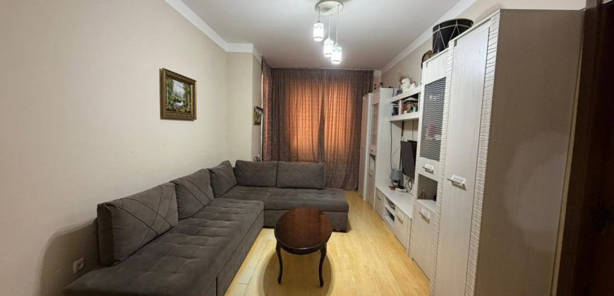 იყიდება 2 ოთახიანი ბინა გორში, კომბინატის დასახლებაში