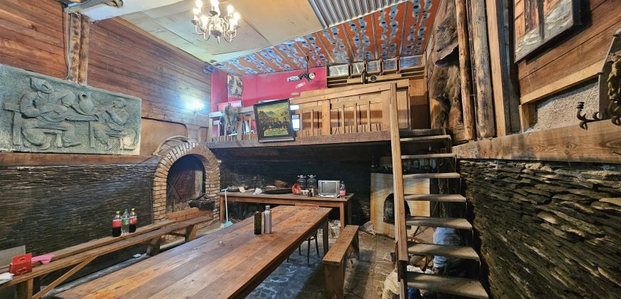 იყიდება 2 ოთახნახევრიანი ბინა გორში, სტალინის გამზირზე