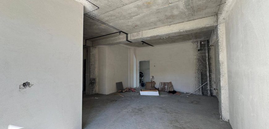 იყიდება 4 ოთახიანი ბინა გორში, ჭალის დასახლებაში