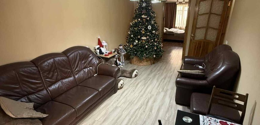 იყიდება 2 ოთახიანი ბინა გორში, კომბინატის დასახლებაში