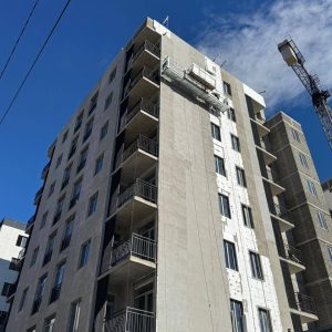 იყიდება 4 ოთახიანი ბინა გორში, ჭალის დასახლებაში