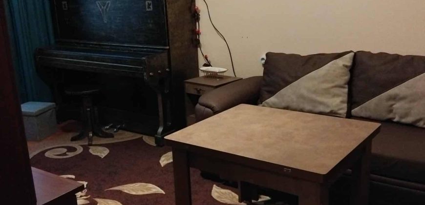 იყიდება 2 ოთახიანი ბინა ქარელში