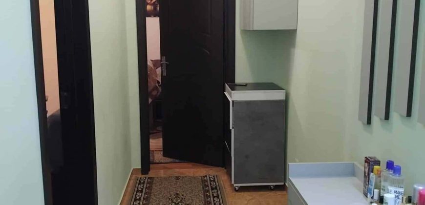 იყიდება 2 ოთახიანი ბინა ქარელში