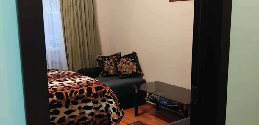 იყიდება 2 ოთახიანი ბინა ქარელში