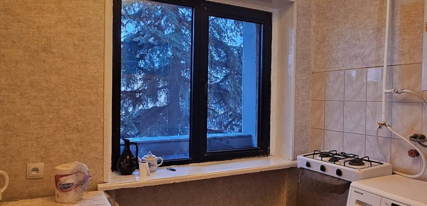 ქირავდება 1 ოთახიანი ბინა გორში, სტალინის გამზირზე