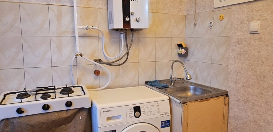 ქირავდება 1 ოთახიანი ბინა გორში, სტალინის გამზირზე