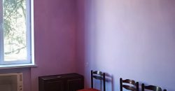 იყიდება 3 ოთახიანი ბინა გორში, კომბინატის დასახლებაში