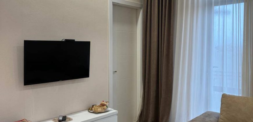 იყიდება 2 ოთახიანი ბინა ქ. გორის ცენტრში