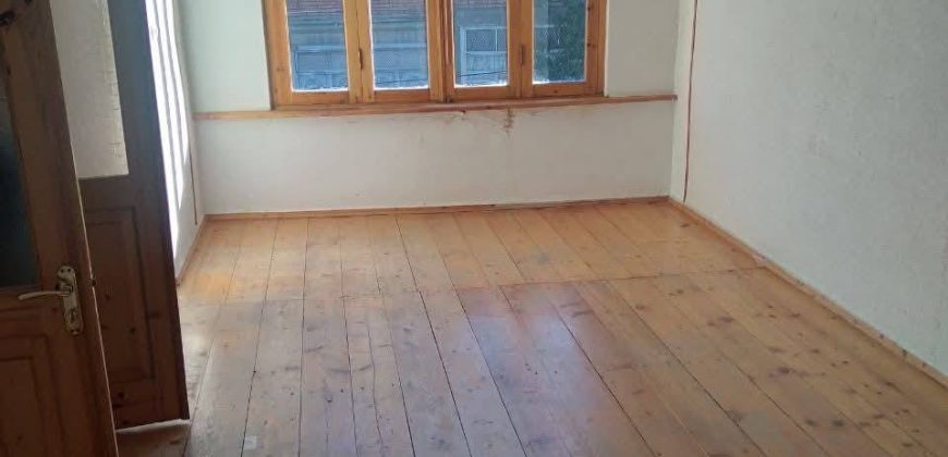 იყიდება საკუთარი სახლი ქ. გორის ცენტრში