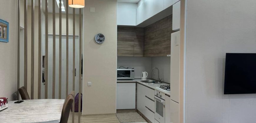 იყიდება 2 ოთახიანი ბინა ქ. გორის ცენტრში