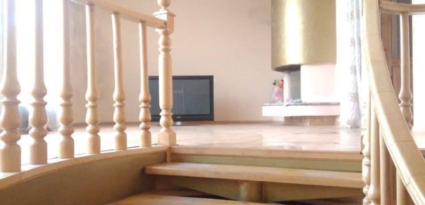 იყიდება საკუთარი სახლი ქ. გორის ცენტრში