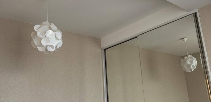 იყიდება 2 ოთახიანი ბინა ქ. გორის ცენტრში