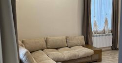 იყიდება 2 ოთახიანი ბინა ქ. გორის ცენტრში