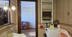 იყიდება 3 ოთახიანი ბინა ქ. გორის ცენტრში