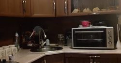 იყიდება 3 ოთახიანახევრიანი ბინა ქ. გორის ცენტრში