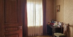 იყიდება 3 ოთახიანი ბინა ქ. გორის ცენტრში