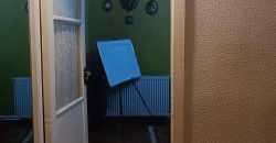 იყიდება 3 ოთახიანახევრიანი ბინა ქ. გორის ცენტრში