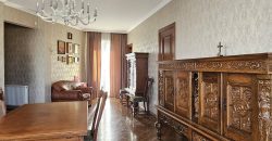 იყიდება 3 ოთახიანი ბინა ქ. გორის ცენტრში