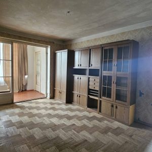 ქირავდება 2 ოთახნახევრიანი გორში, ვერხვების დასახლებაში