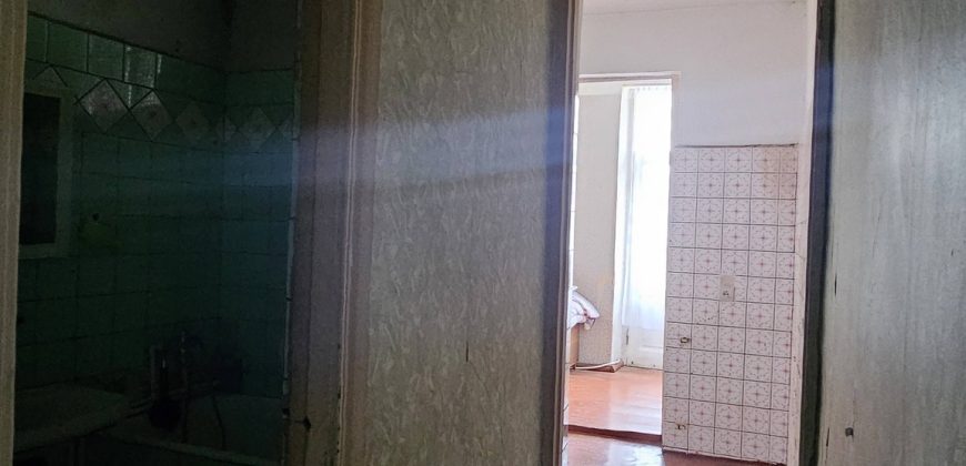 ქირავდება 2 ოთახნახევრიანი გორში, ვერხვების დასახლებაში