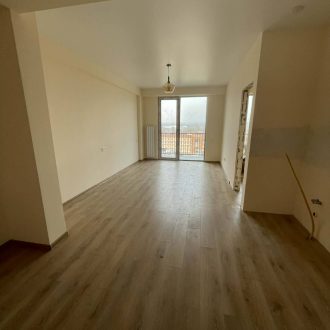 იყიდება 2 ოთახიანი ბინა გორში, წმინდა წყლის დასახლებაში