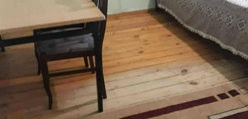 იყიდება 1-ოთახიანი სახლი ვერხვებზე