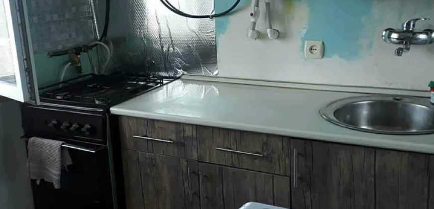 იყიდება 1-ოთახიანი სახლი ვერხვებზე