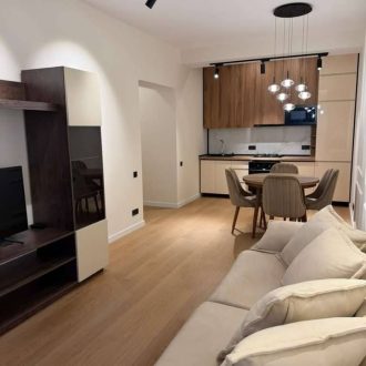 ქირავდება 3-ოთახიანი ბინა საბურთალოზე